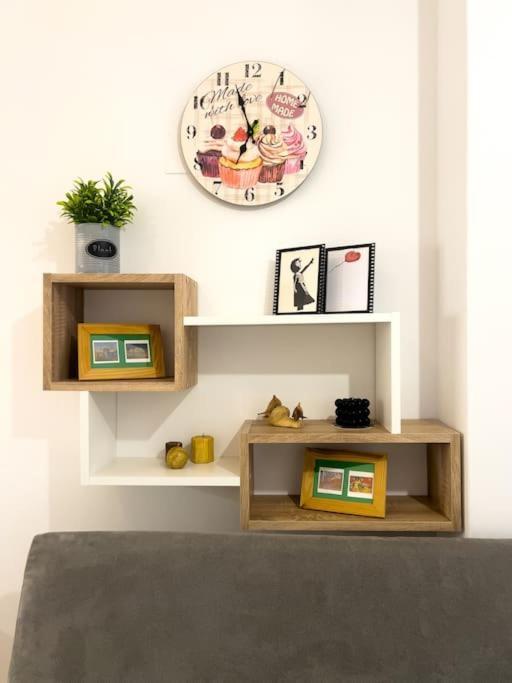 Market Apartment *
